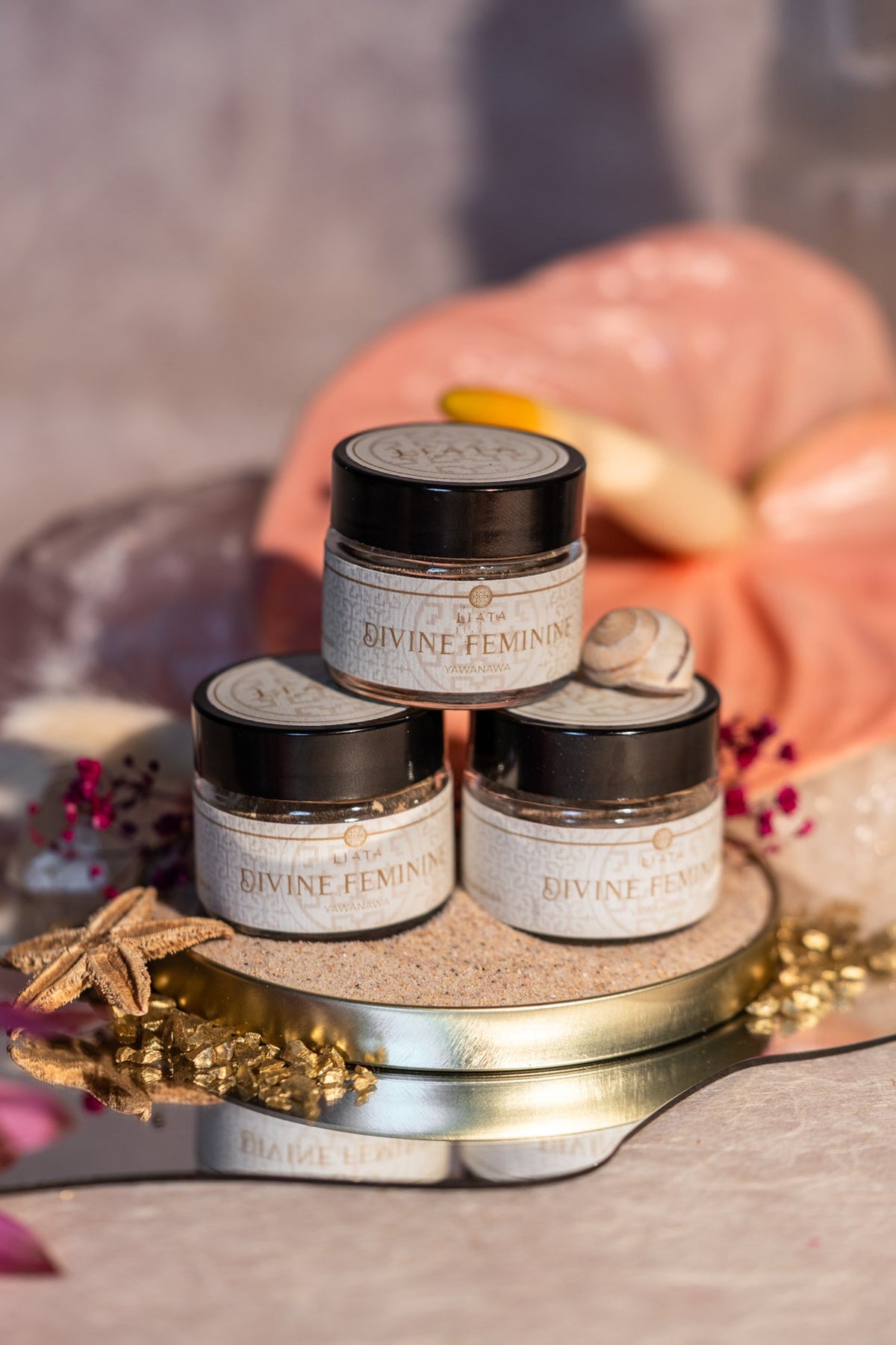 DIVINE FEMININE RAPÉ